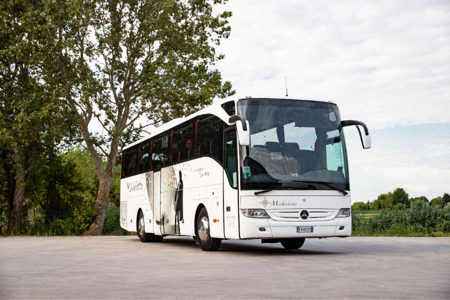 Pullman Mercedes 63 posti Michielotto Autoservizi Veneto